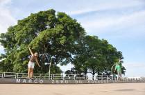 Bem encima da linha do Equador (em Macapá - AP)